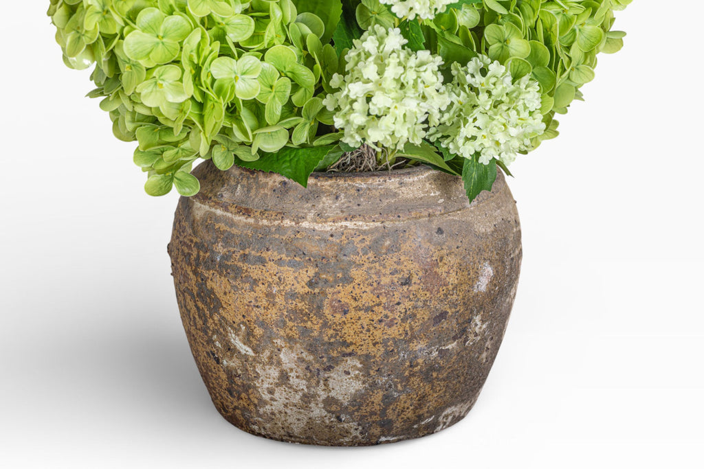 Nyx Pot with Hydrangea Arrangement
